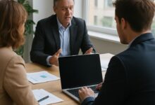 Options de recours pour une entreprise face à un compte bancaire gelé.