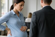 Licenciement d'une employée enceinte : obligation d'informer l'employeur ?
